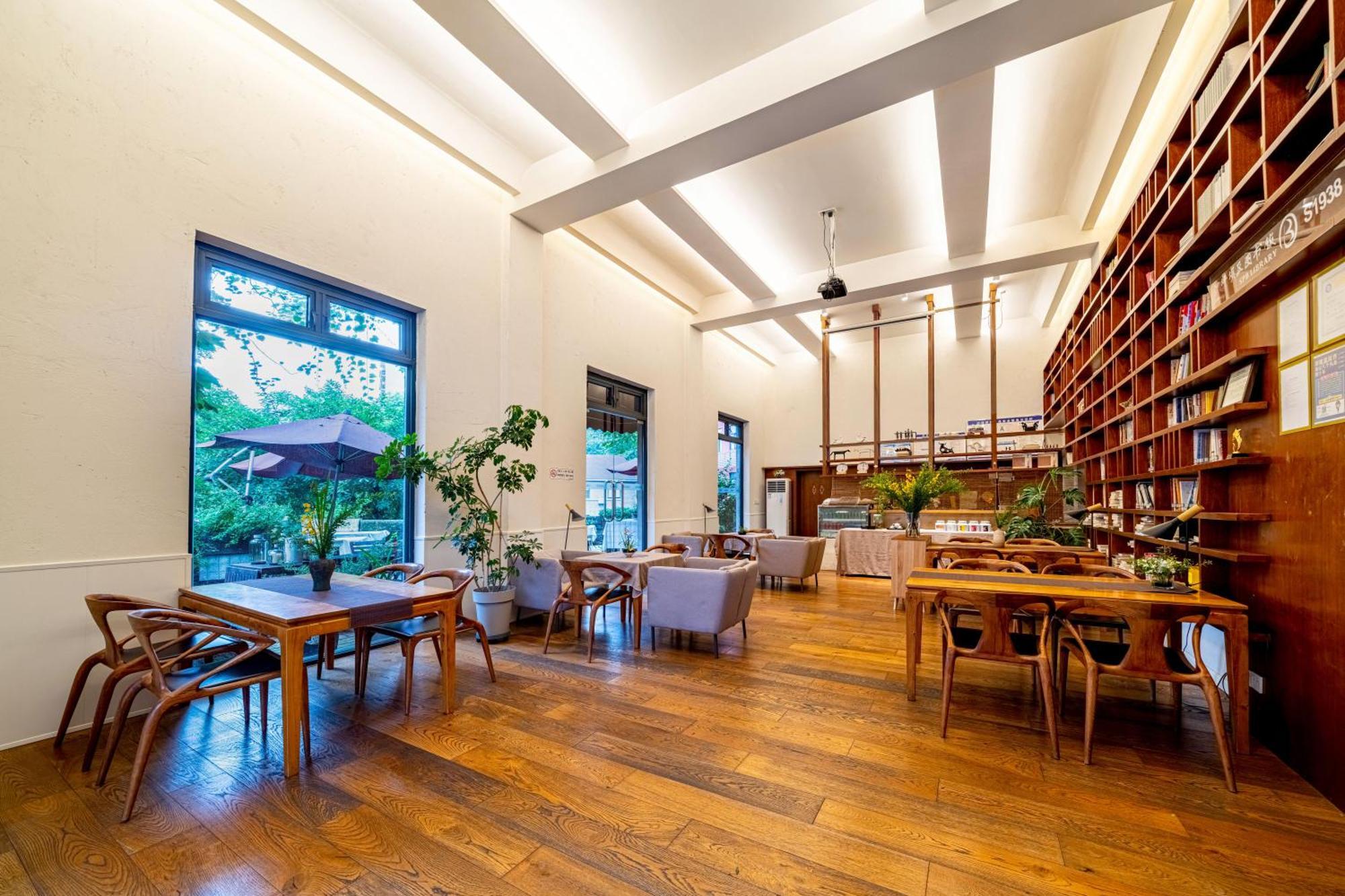 Wuyu Hotel - Chongqing University & Ciqikou Ancinet Town ภายนอก รูปภาพ
