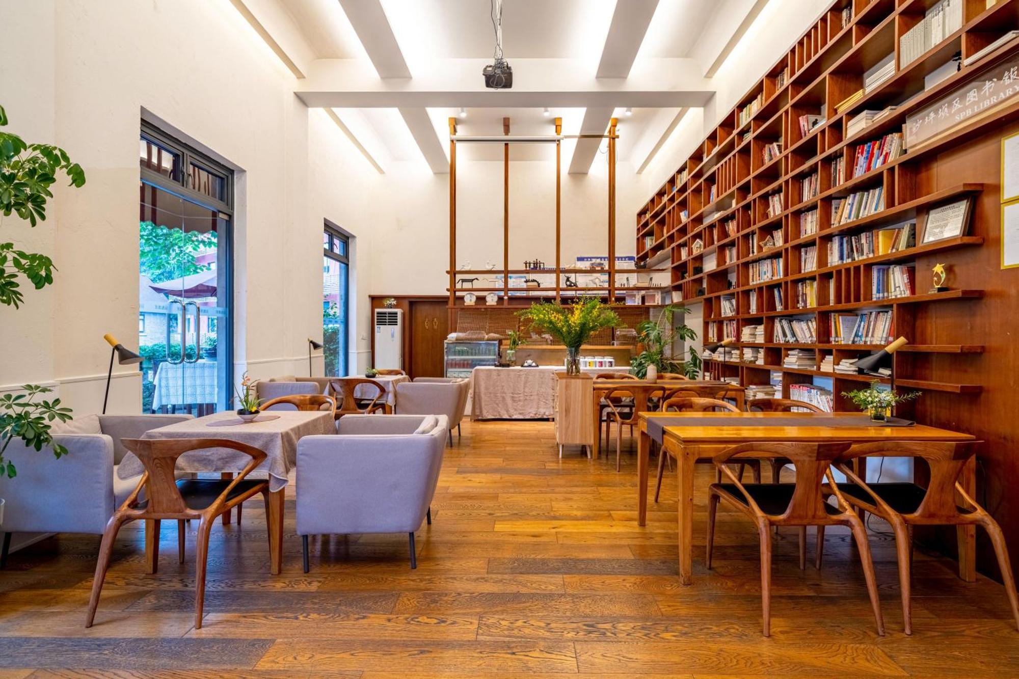 Wuyu Hotel - Chongqing University & Ciqikou Ancinet Town ภายนอก รูปภาพ